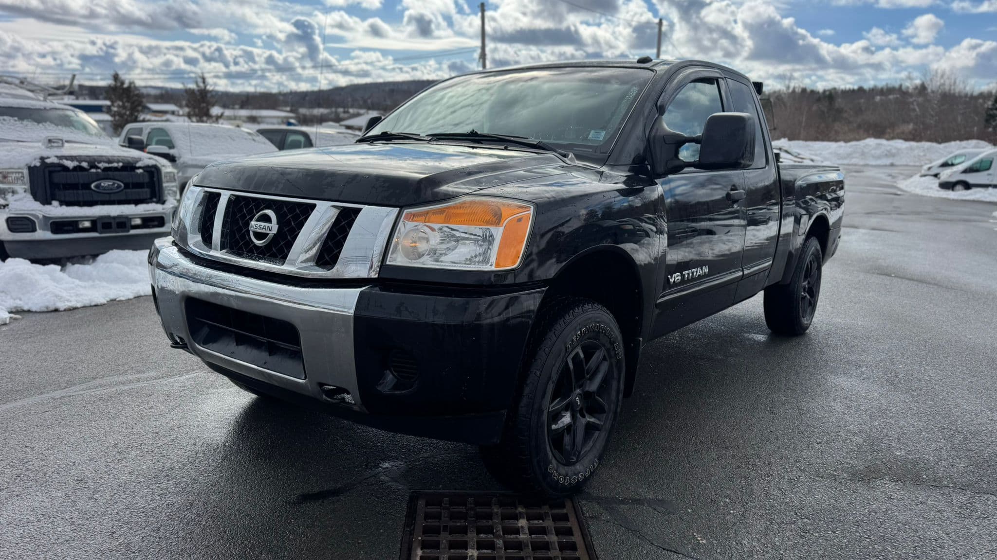 2015 Nissan Titan SV Extended Cab STD