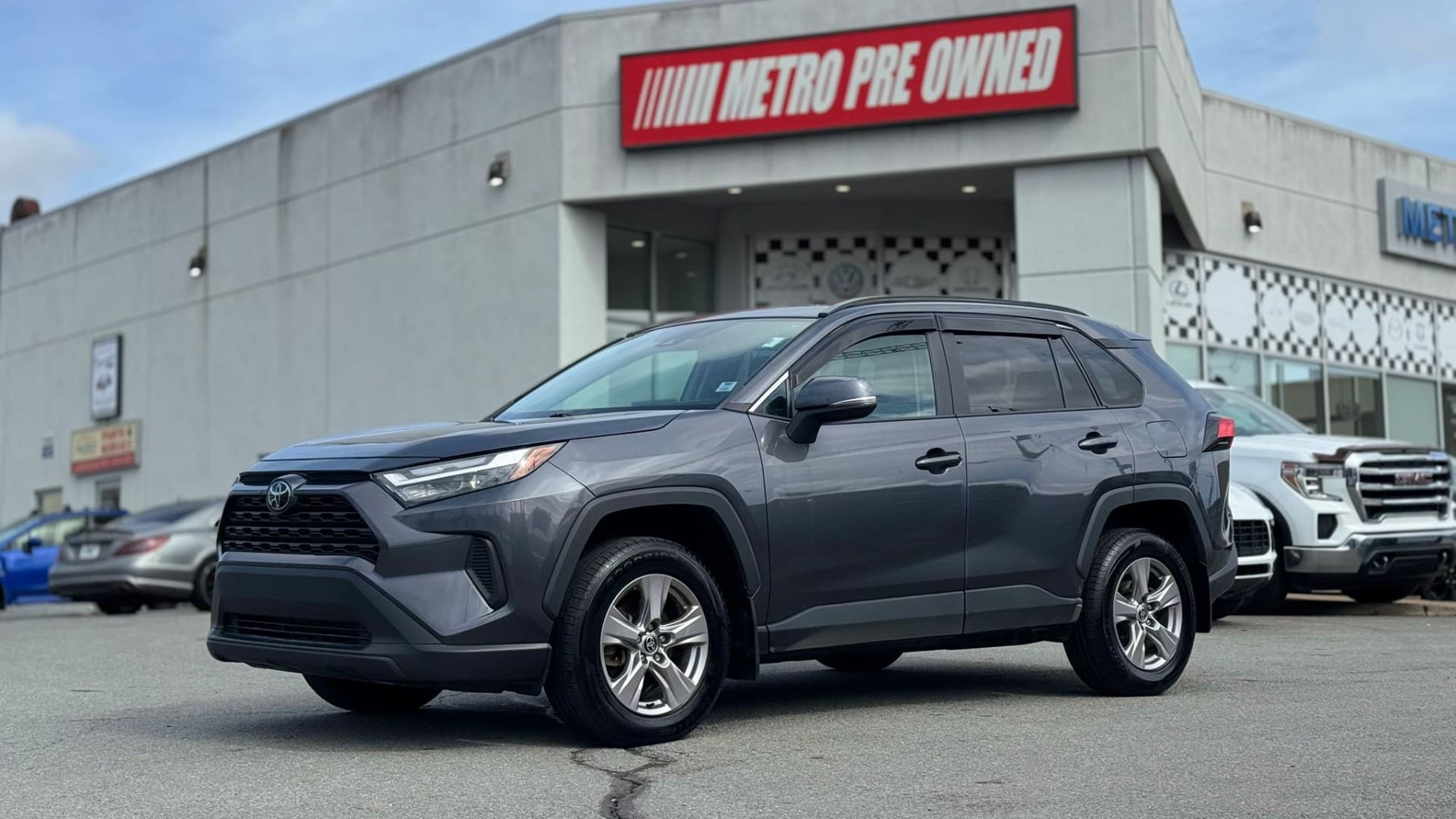 2023 Toyota RAV4 XLE AWD
