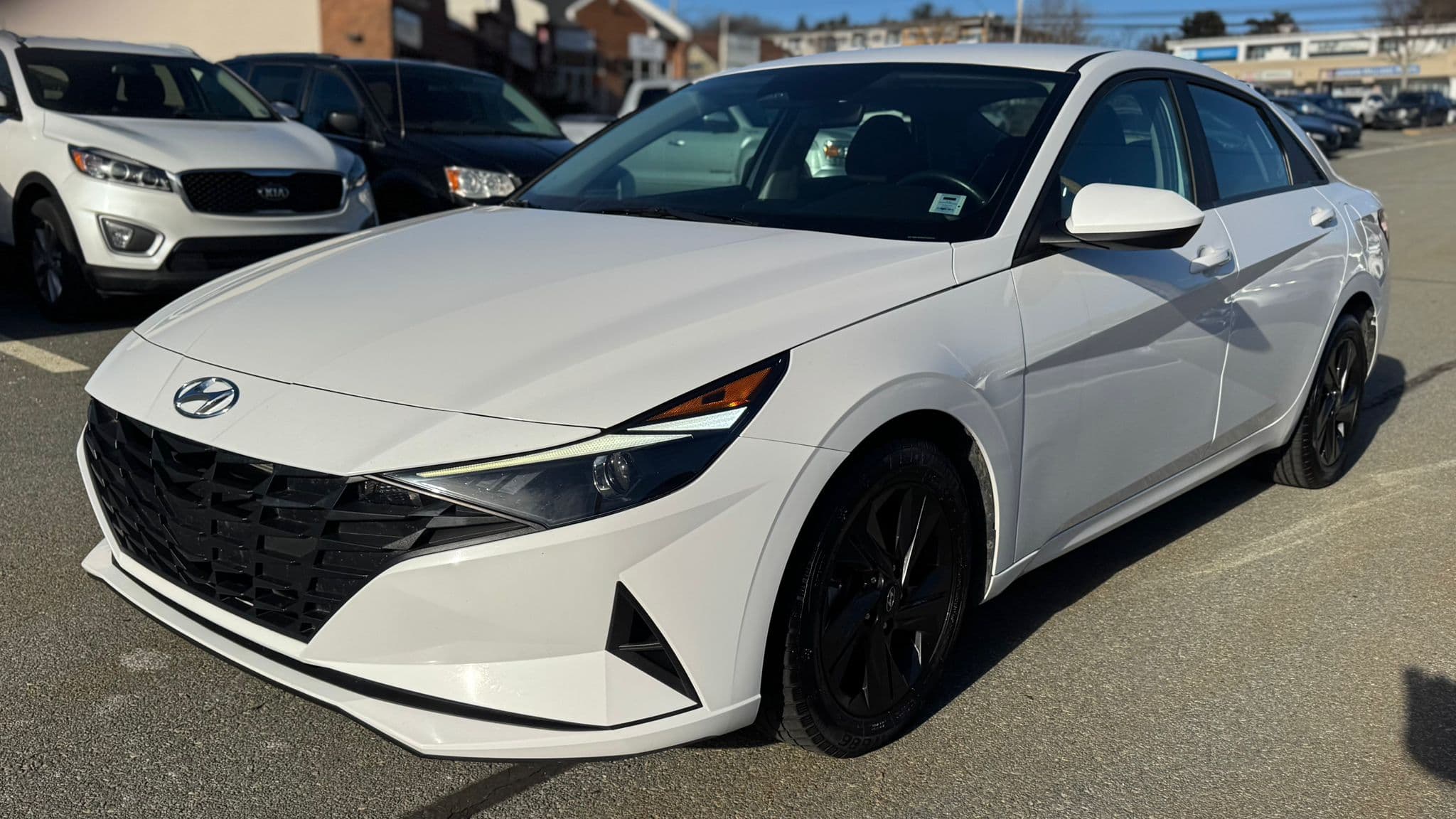 2023 Hyundai Elantra Preferred IVT